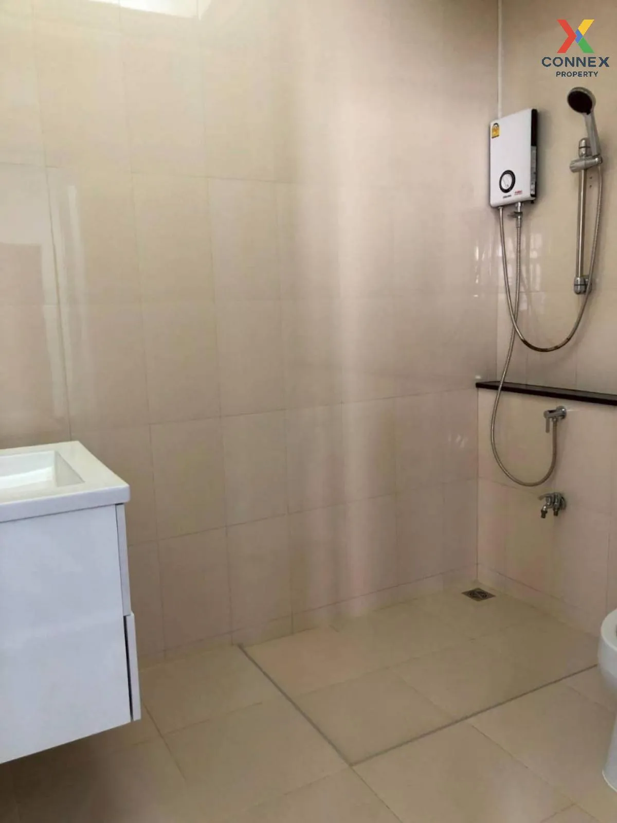 For Rent Townhouse/Townhome  , Moobaan Sena Villa 84 , newly reno