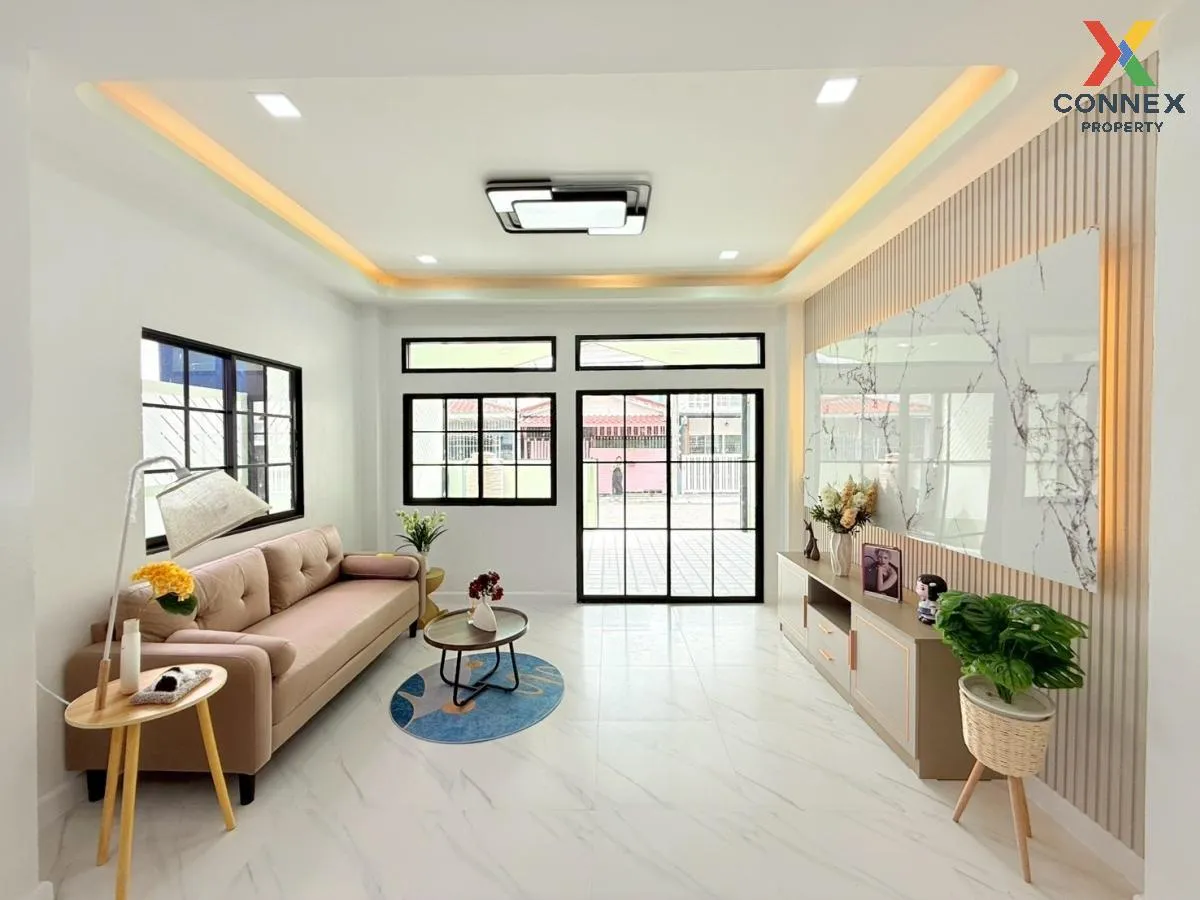 ขายบ้าน  อมรทรัพย์ รีโนเวทใหม่ กระทุ่มราย เขต หนองจอก กรุงเทพ CX-