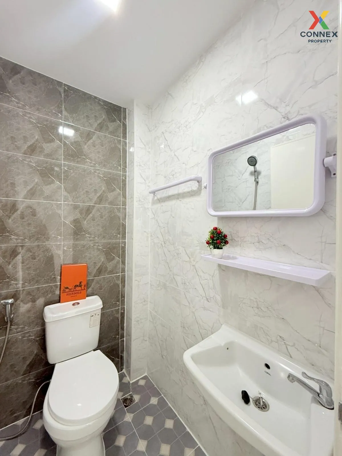 ขายบ้าน  อมรทรัพย์ รีโนเวทใหม่ กระทุ่มราย เขต หนองจอก กรุงเทพ CX-