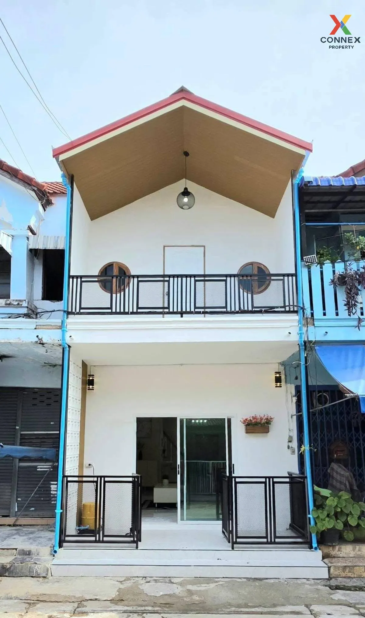 For Sale Townhouse/Townhome  , Ban Tawi Thong 1 , newly renovated 1
