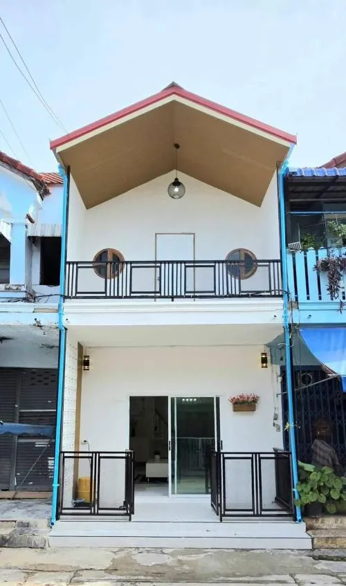 For Sale Townhouse/Townhome  , Ban Tawi Thong 1 , newly renovated , MRT-Tippawan , Bang Mueang Mai , Mueang Samut Prakan , Samut Prakarn , CX-136174