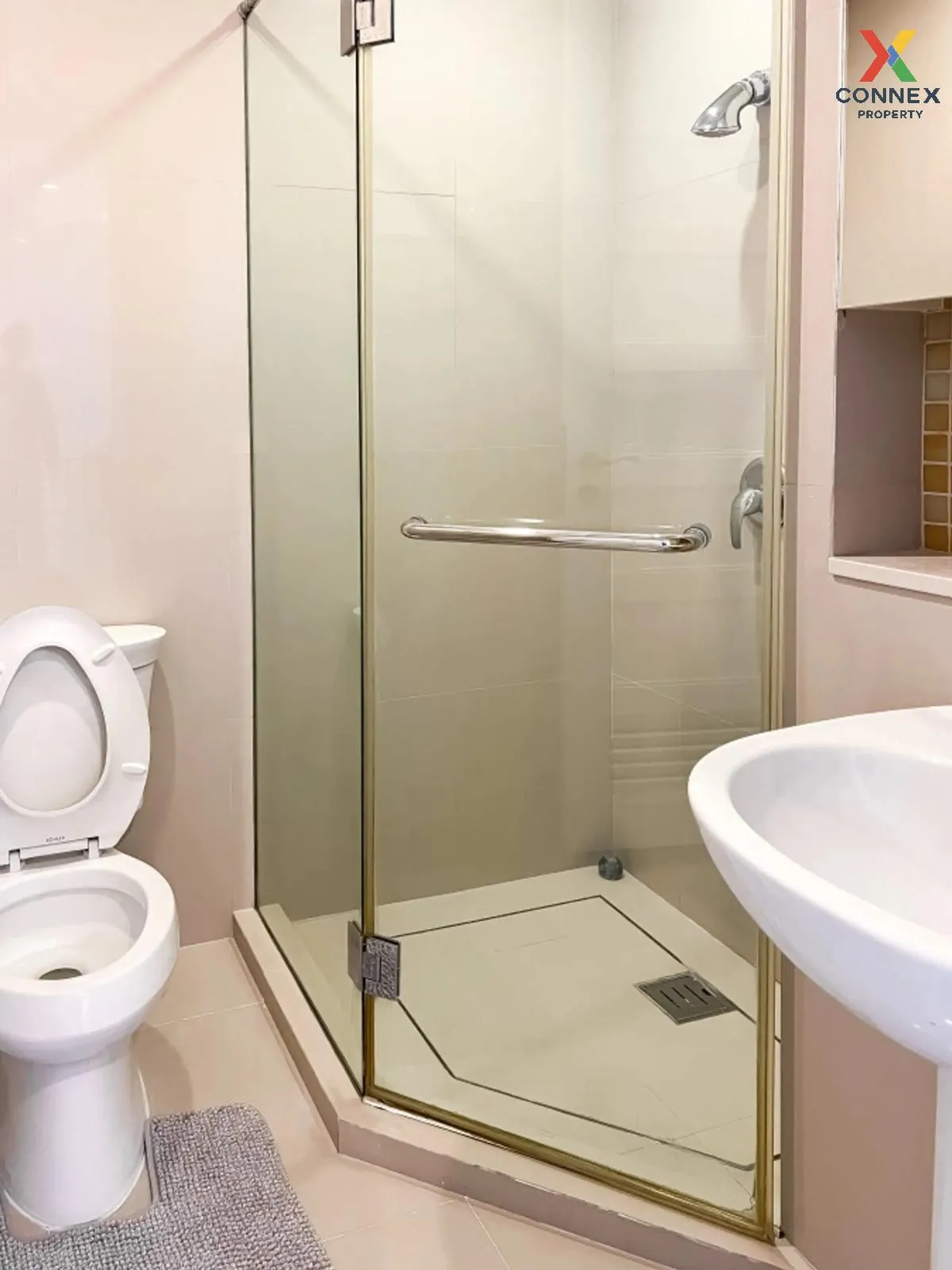 เช่าคอนโด  ออกัสตัน สุขุมวิท 22 BTS-พร้อมพงษ์ คลองตัน เขต คลองเตย