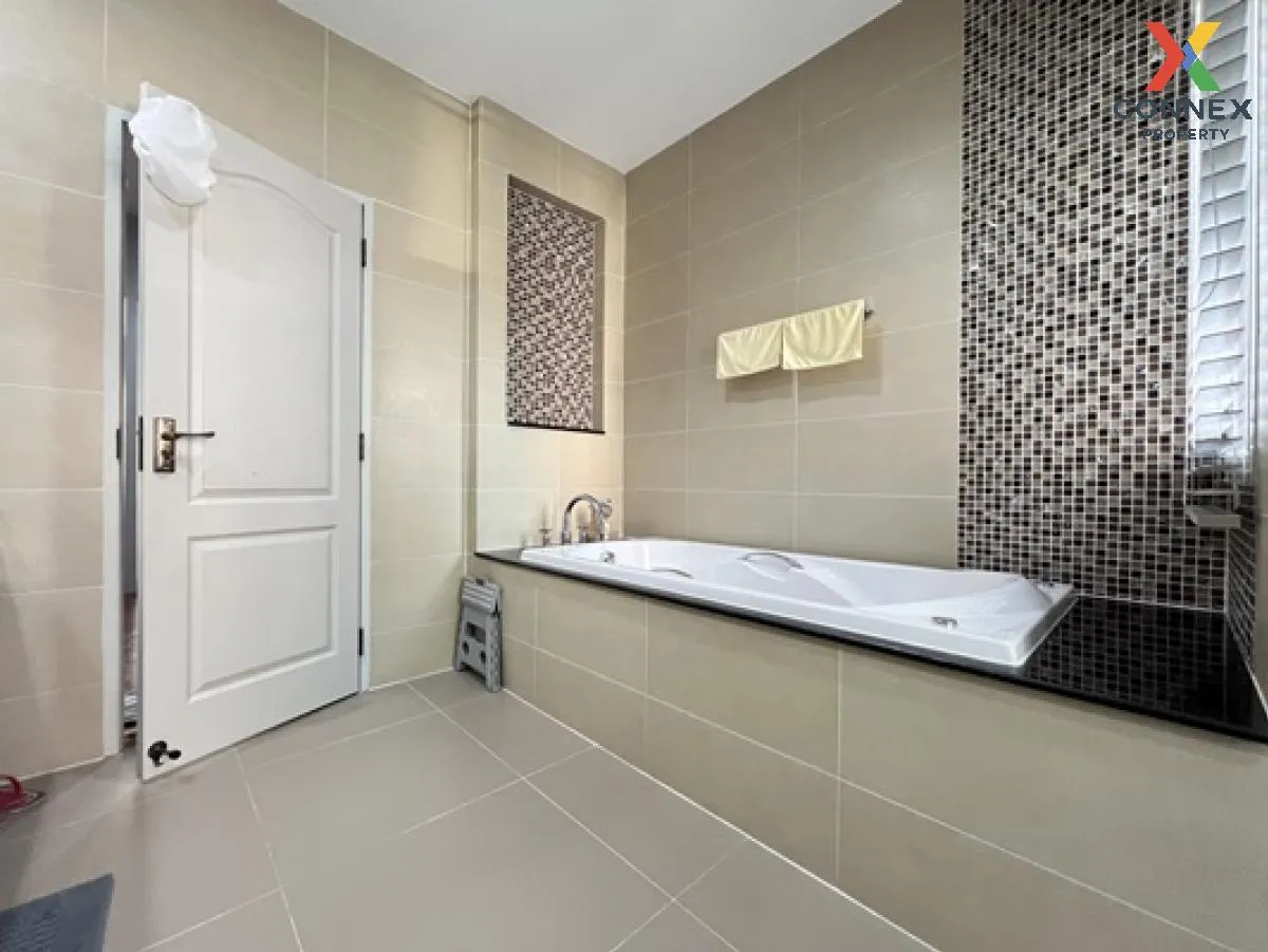 ขายบ้านเดี่ยวหรู 3 ชั้น แกรนด์ บางกอก บูเลอวาร์ด รัชดา-รามอินทรา 