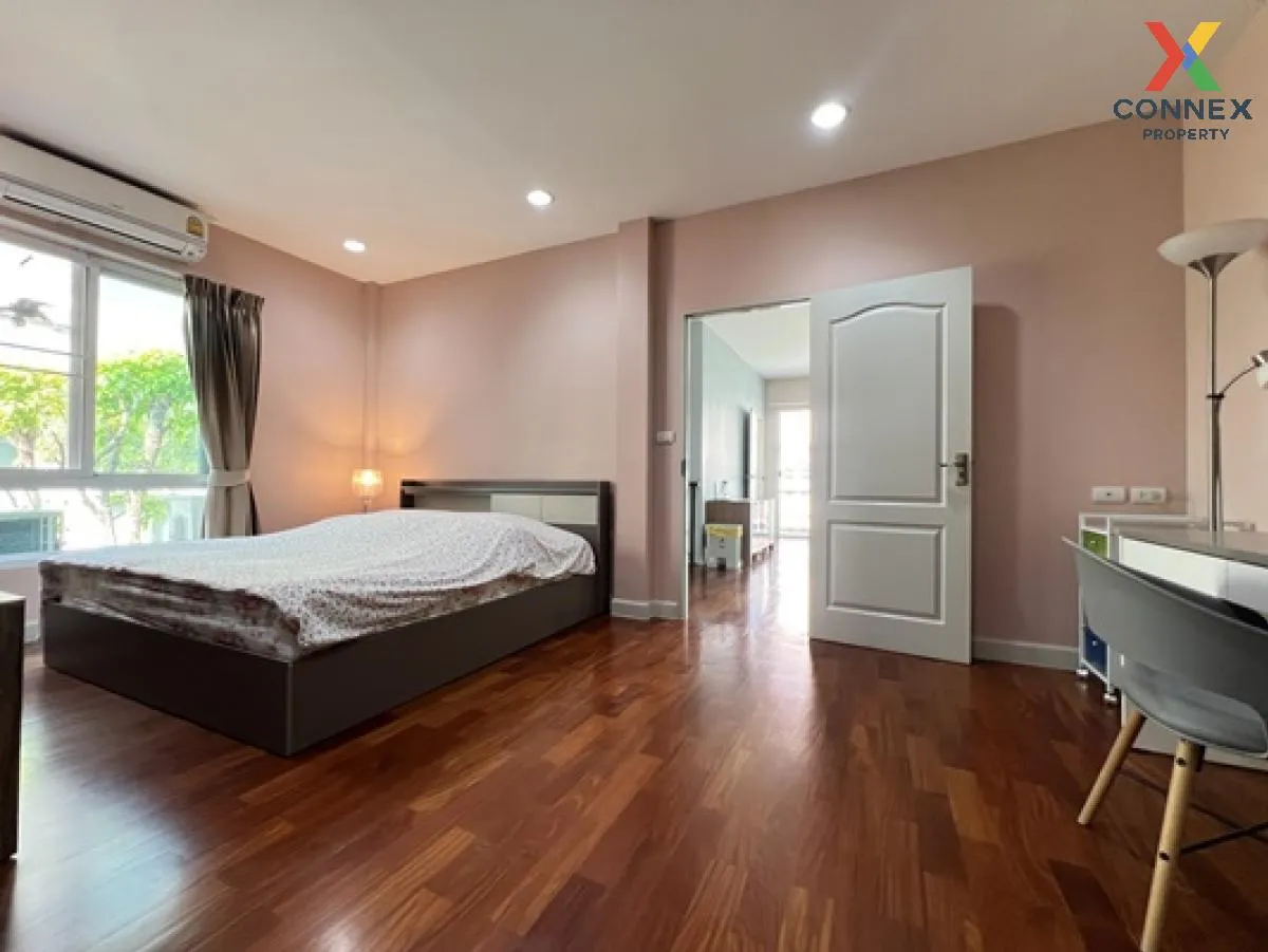 ขายบ้านเดี่ยวหรู 3 ชั้น แกรนด์ บางกอก บูเลอวาร์ด รัชดา-รามอินทรา 