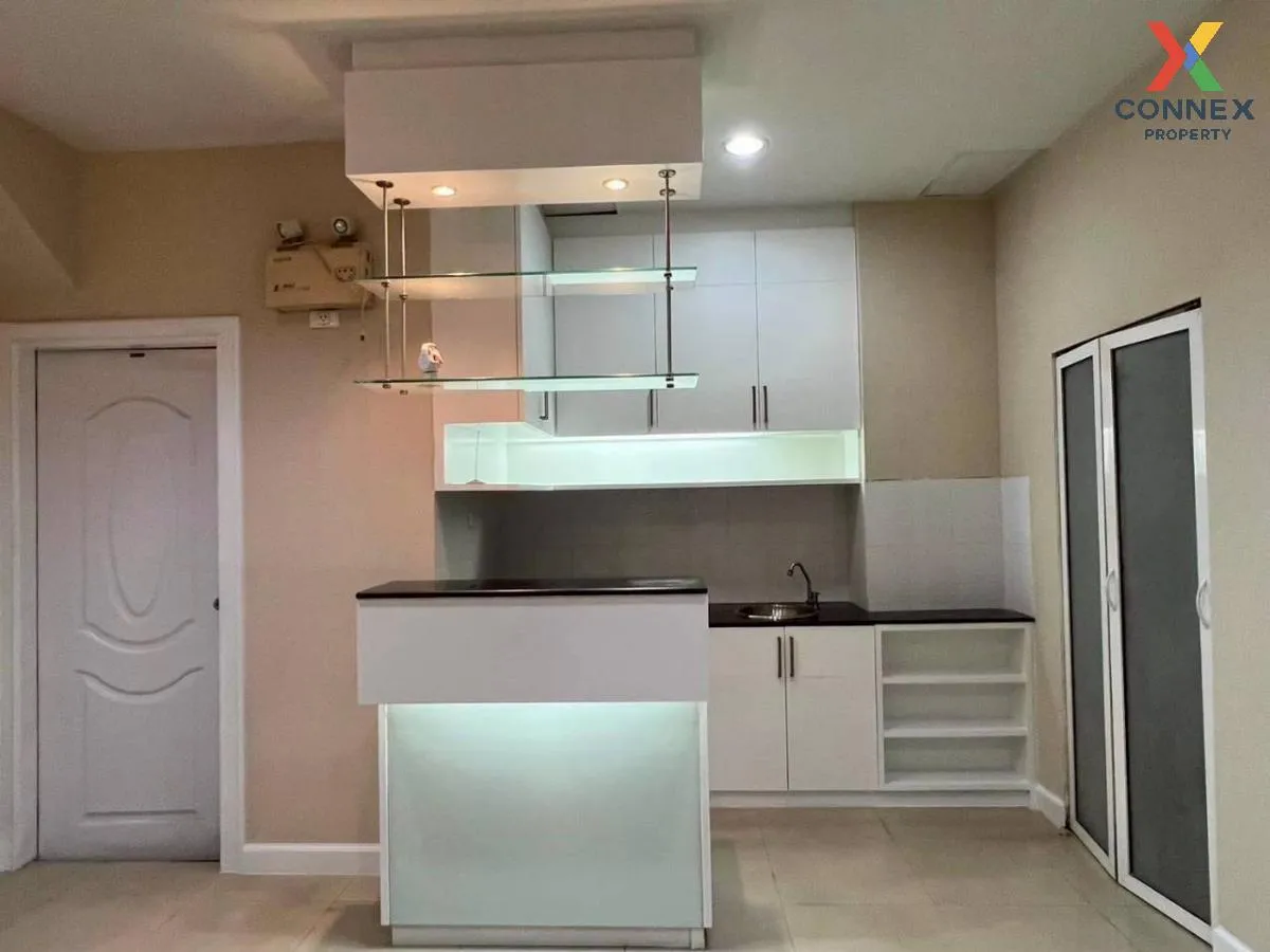 เช่าทาวน์เฮ้าส์/ทาวน์โฮม  บ้านกลางเมือง มอนติ - คาร์โล ลาดยาว เขต 4