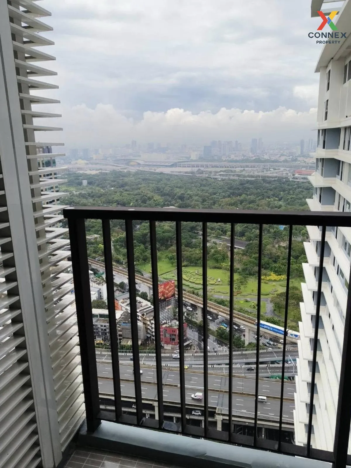 เช่าคอนโด  เดอะ เซนต์ เรซิเดนซ์ MRT-พหลโยธิน จอมพล  เขต จตุจักร ก