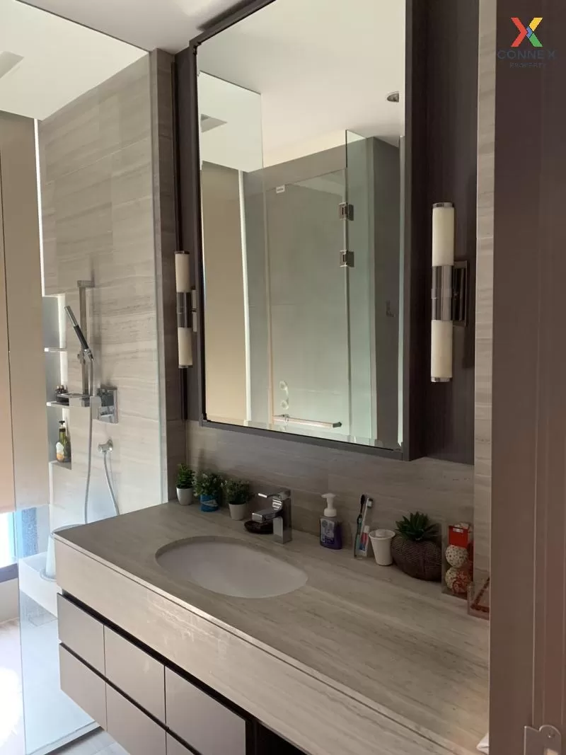 For Rent Condo , The Diplomat Sathorn , BTS-Surasak , Silom , Ban 3