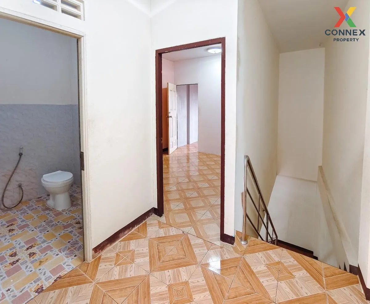 ขายทาวน์เฮ้าส์/ทาวน์โฮม  เค.ซี. คู่สร้าง วิลล่า ในคลองบางปลากด พร