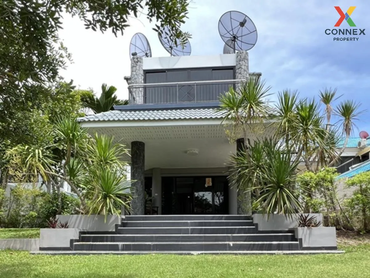 ขายบ้าน  จอมเทียนยอร์ชคลับ 3 วิวสวย วิวแม่น้ำ หน้ากว้าง สัตหีบ สั