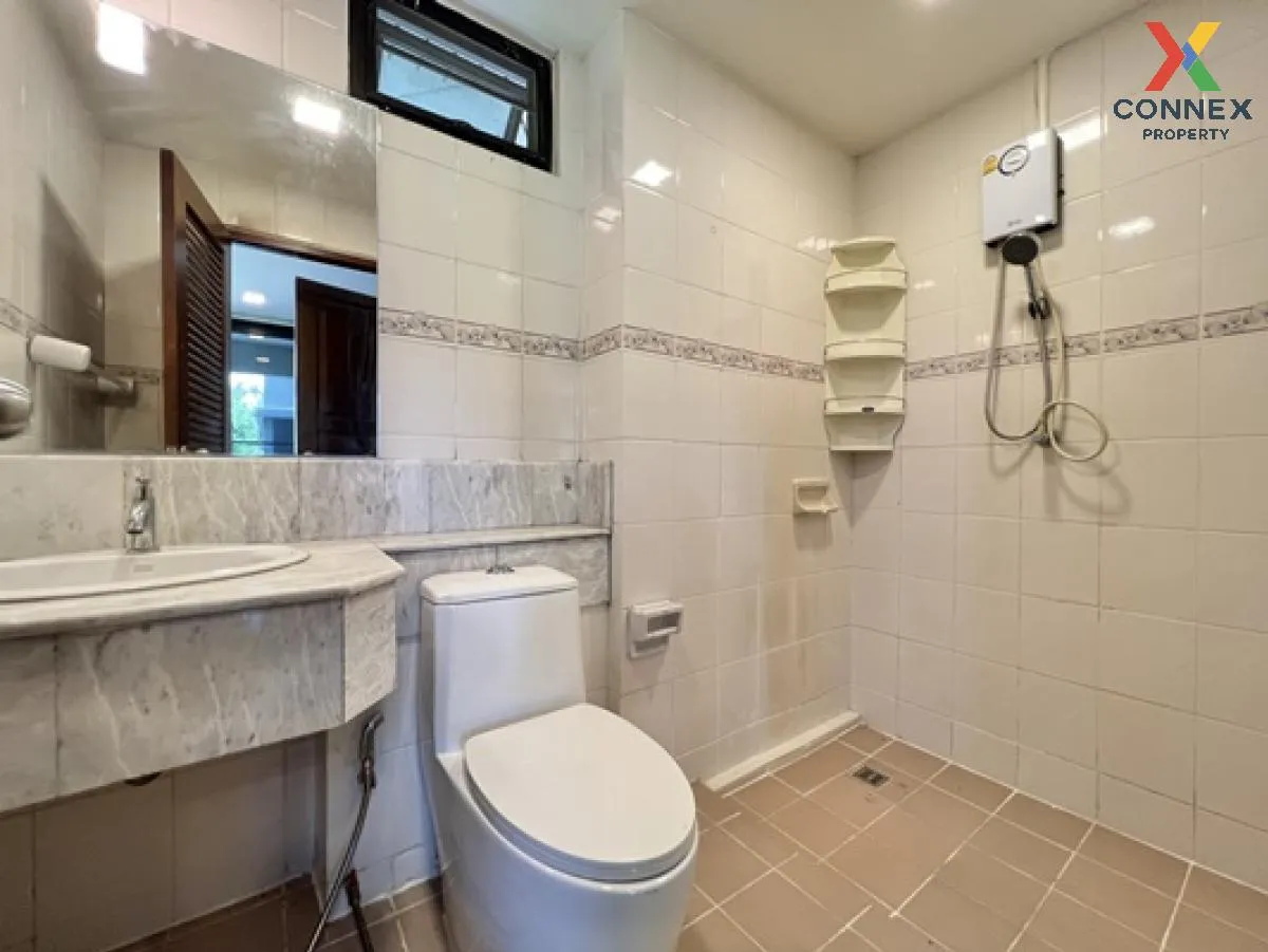 ขายบ้าน  จอมเทียนยอร์ชคลับ 3 วิวสวย วิวแม่น้ำ หน้ากว้าง สัตหีบ สั