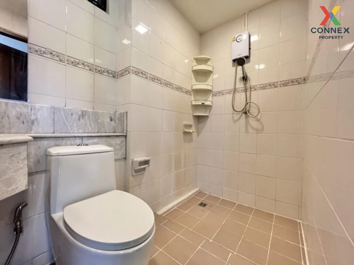 ขายบ้าน  จอมเทียนยอร์ชคลับ 3 วิวสวย วิวแม่น้ำ หน้ากว้าง สัตหีบ สั