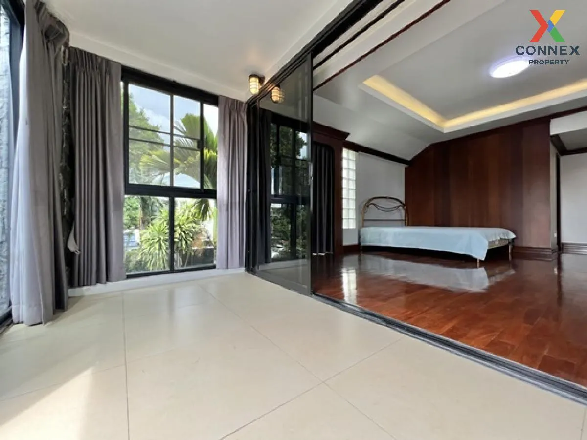 ขายบ้าน  จอมเทียนยอร์ชคลับ 3 วิวสวย วิวแม่น้ำ หน้ากว้าง สัตหีบ สั