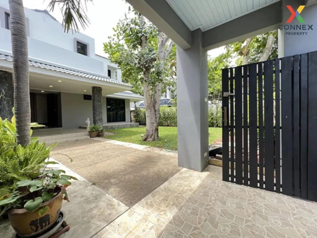 ขายบ้าน  จอมเทียนยอร์ชคลับ 3 วิวสวย วิวแม่น้ำ หน้ากว้าง สัตหีบ สั