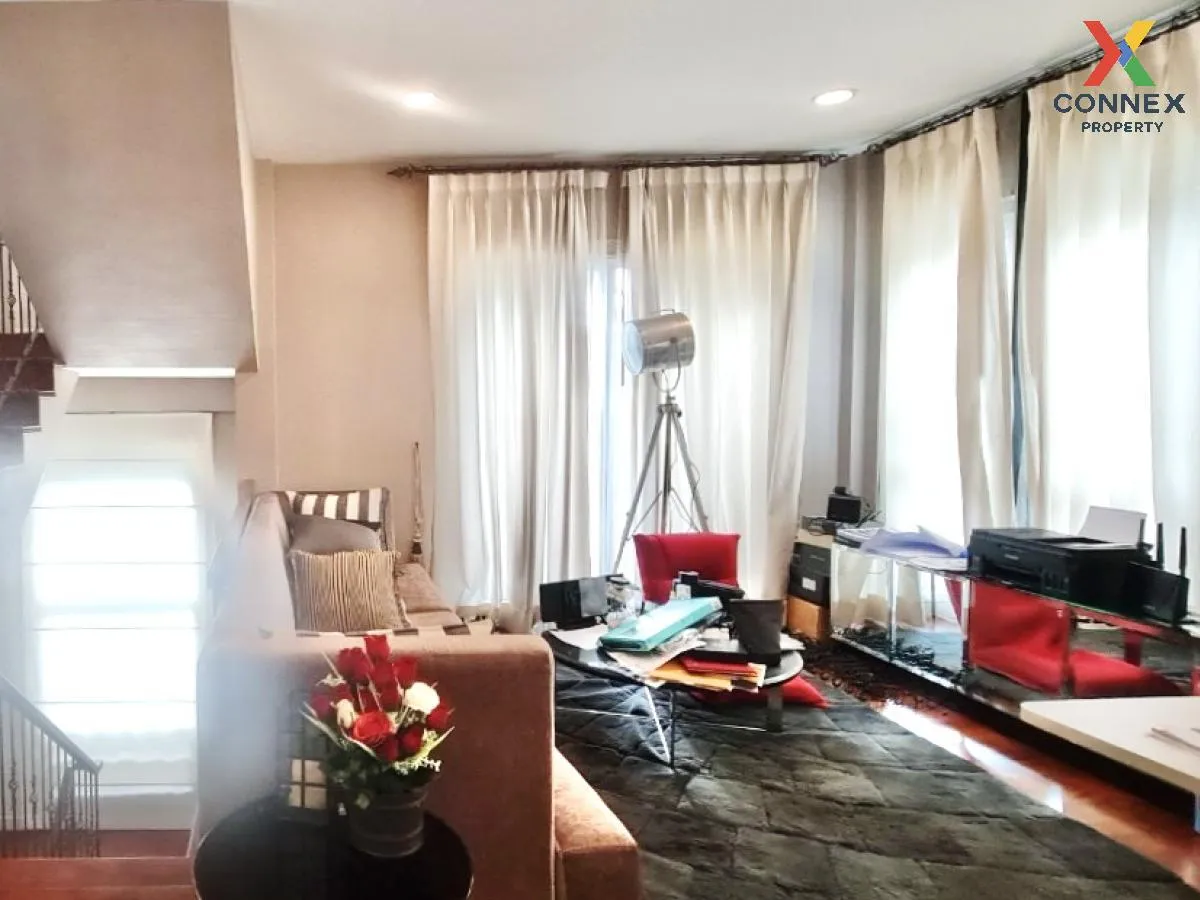 ขายบ้าน  แกรนด์ บางกอก บูเลอวาร์ด รัชดา-รามอินทรา 2 ชั้นสูง หน้าก