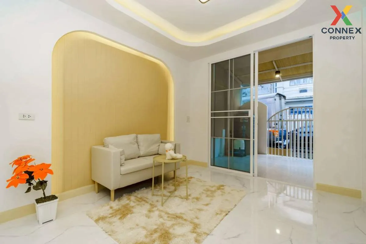 ขายทาวน์เฮ้าส์/ทาวน์โฮม  บ้านบัวทอง 4 บ้านกล้วย-ไทรน้อย รีโนเวทให 3