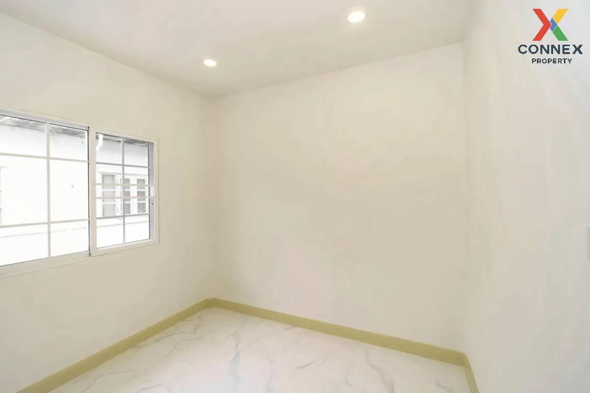 ขายทาวน์เฮ้าส์/ทาวน์โฮม  บ้านบัวทอง 4 บ้านกล้วย-ไทรน้อย รีโนเวทให