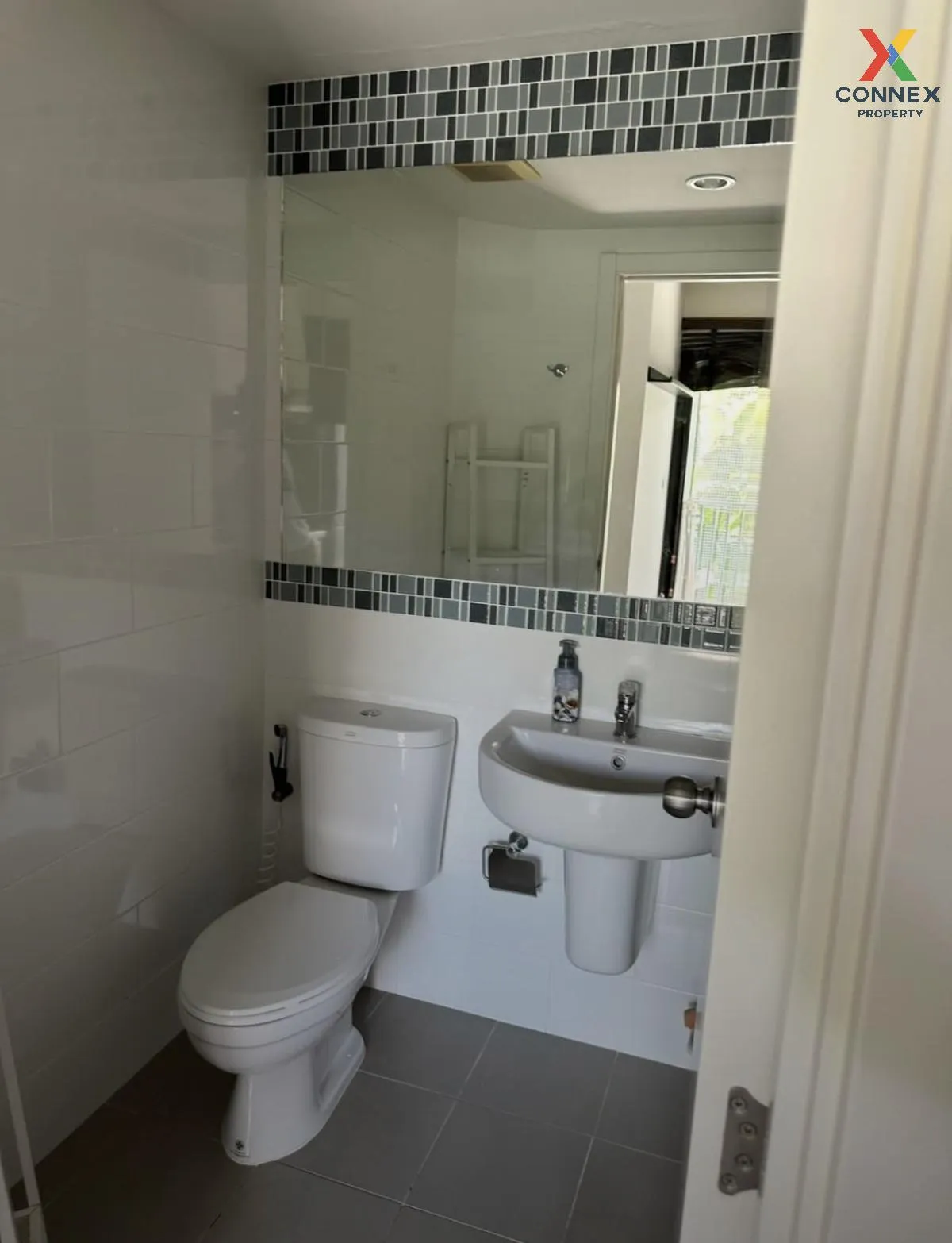 เช่าคอนโด  ดิ เอ็กเซล ไฮด์อะเวย์ สุขุมวิท 105 BTS-แบริ่ง บางนา เข