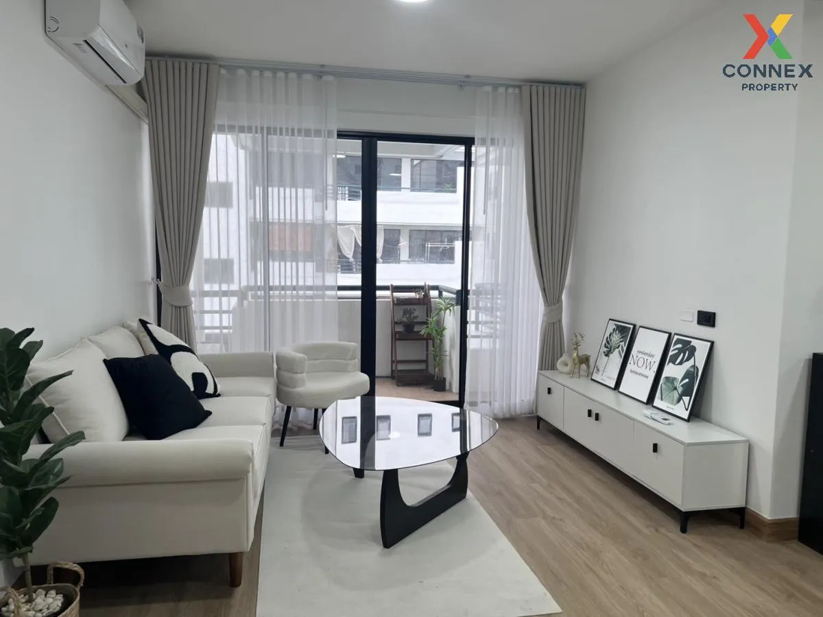 ขายคอนโด  อีสท์ วูด พาร์ค วิวสวย หน้ากว้าง รีโนเวทใหม่ สวนหลวง เข 1