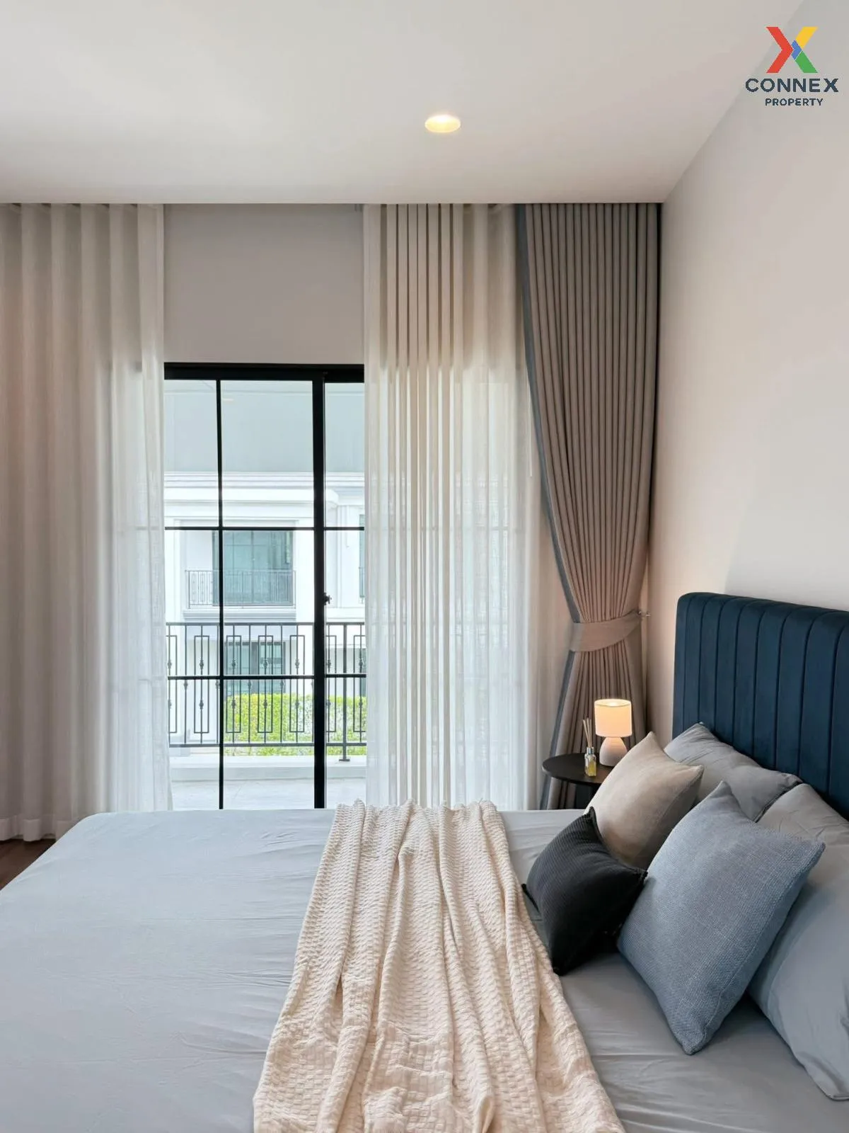 เช่าบ้าน  เศรษฐสิริ เสรีไทย ห้องมุม MRT-นพรัตนราชธานี คันนายาว เข