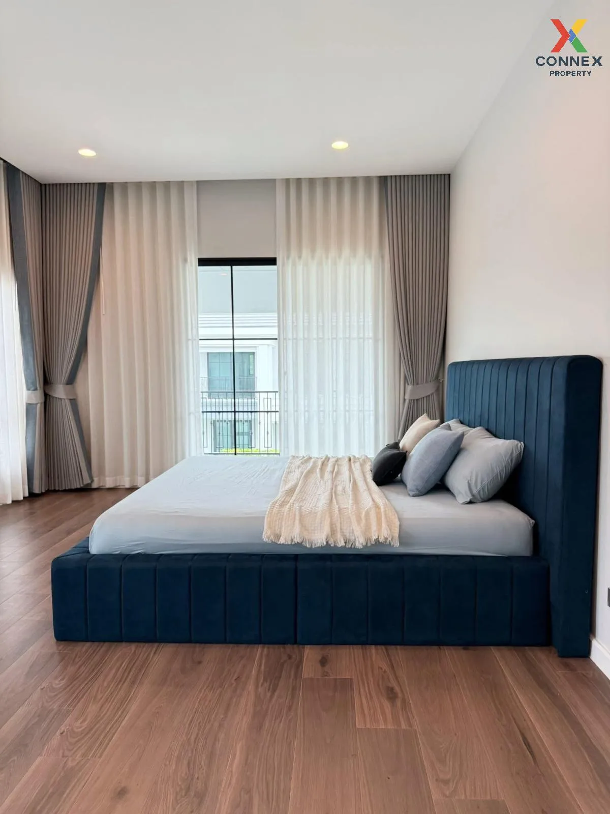 เช่าบ้าน  เศรษฐสิริ เสรีไทย ห้องมุม MRT-นพรัตนราชธานี คันนายาว เข