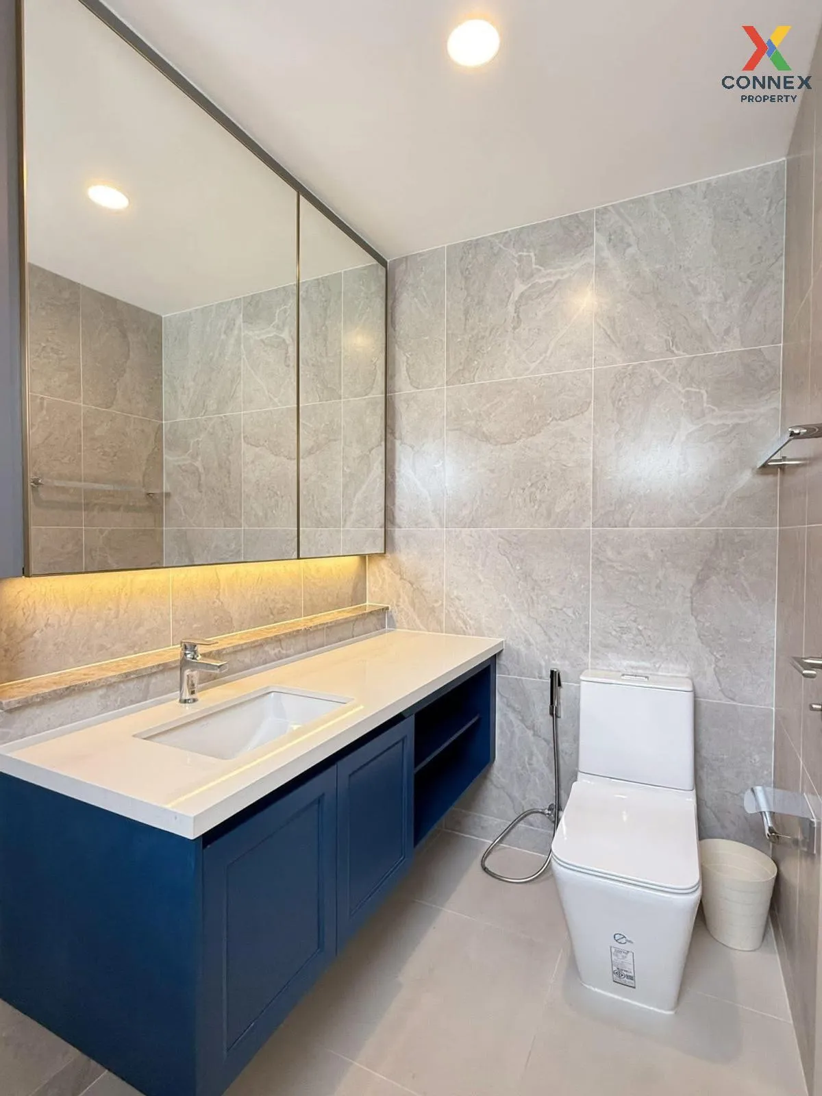 เช่าบ้าน  เศรษฐสิริ เสรีไทย ห้องมุม MRT-นพรัตนราชธานี คันนายาว เข