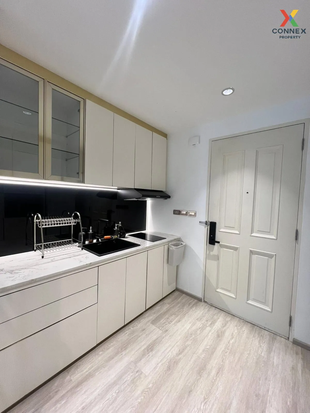 เช่าคอนโด  เดอะ โคลเวอร์ ทองหล่อ BTS-ทองหล่อ คลองตันเหนือ เขต วัฒ