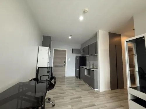 เช่าคอนโด  เดอะคีย์ สาทร - เจริญราษฎร์ BTS-สุรศักดิ์ บางโคล่ เขต บางคอแหลม กรุงเทพ CX-136353