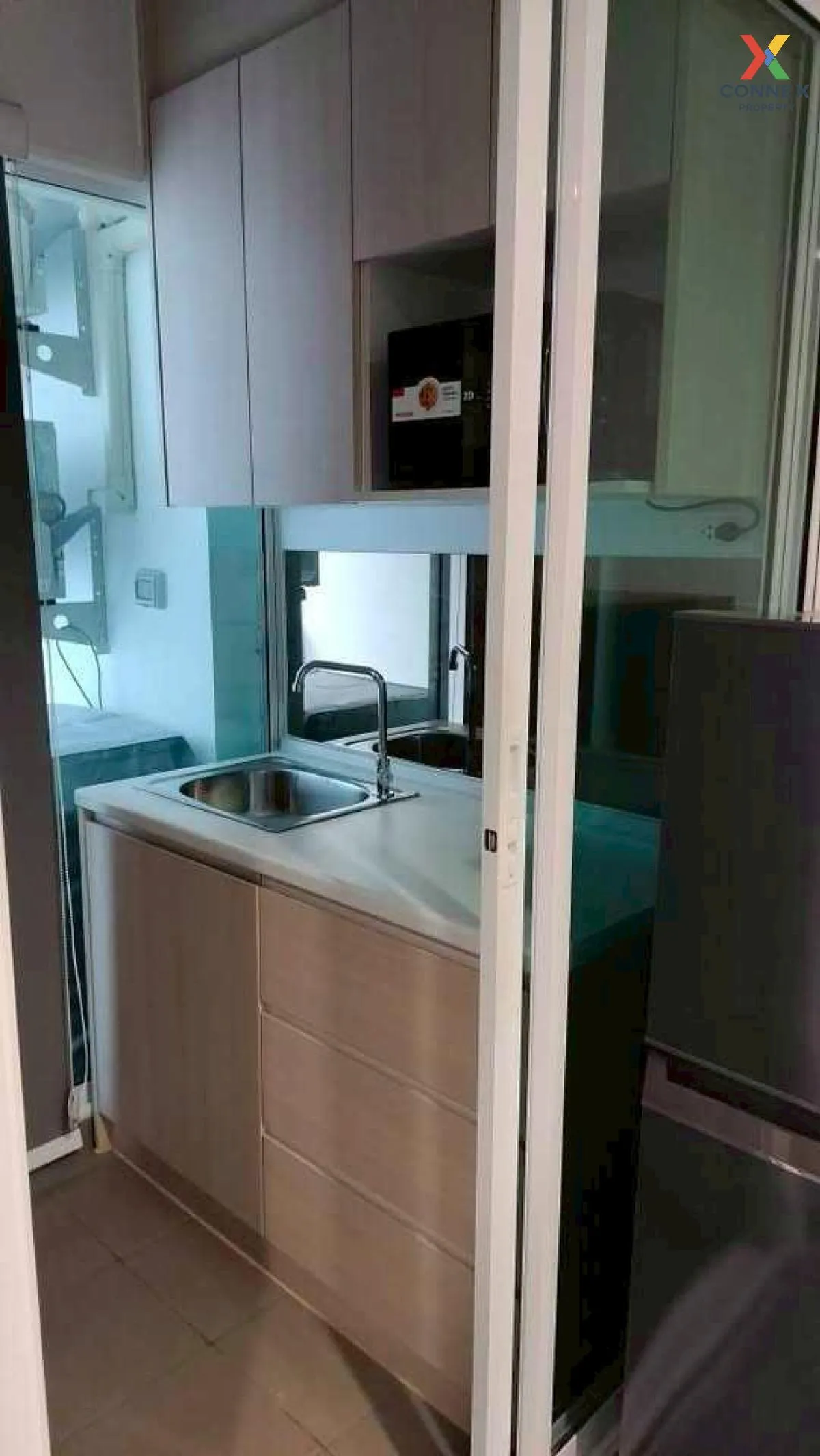 เช่าคอนโด  รีเจ้นท์ โฮม บางนา (โครงการใหม่) ชั้นสูง รีโนเวทใหม่ บ