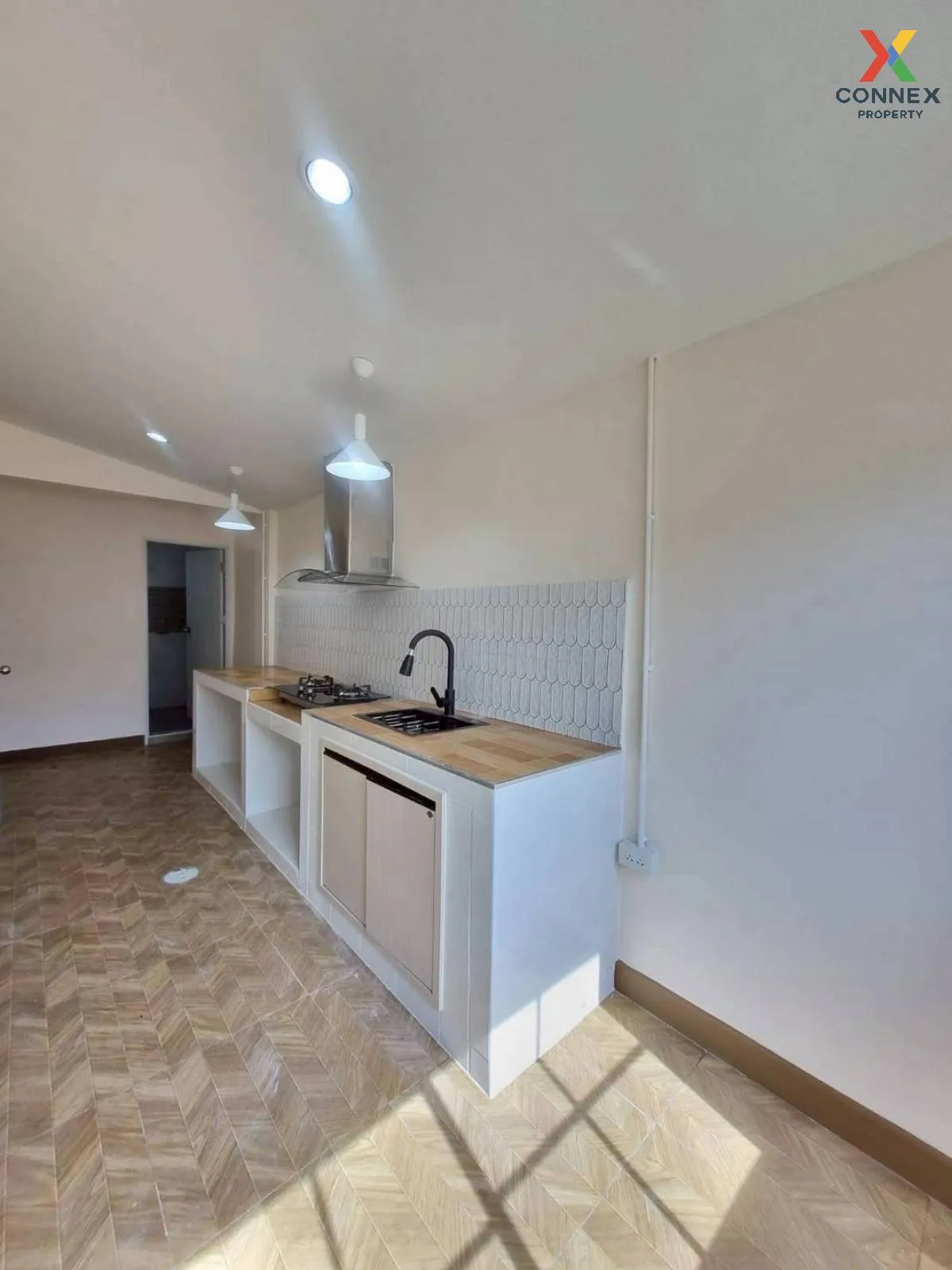 ขายทาวน์เฮ้าส์/ทาวน์โฮม  บ้านพฤกษา 3 บางบัวทอง รีโนเวทใหม่ บางคูร