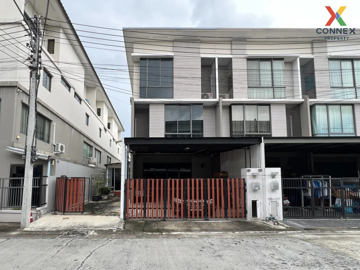 Townhome, corner unit, SMART HOME, solar cells, Patio Phahonyothi 1