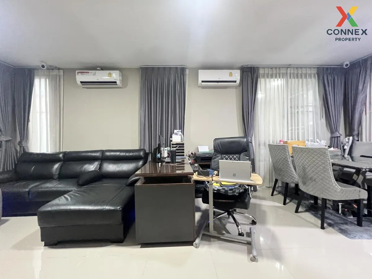 Townhome, corner unit, SMART HOME, solar cells, Patio Phahonyothi