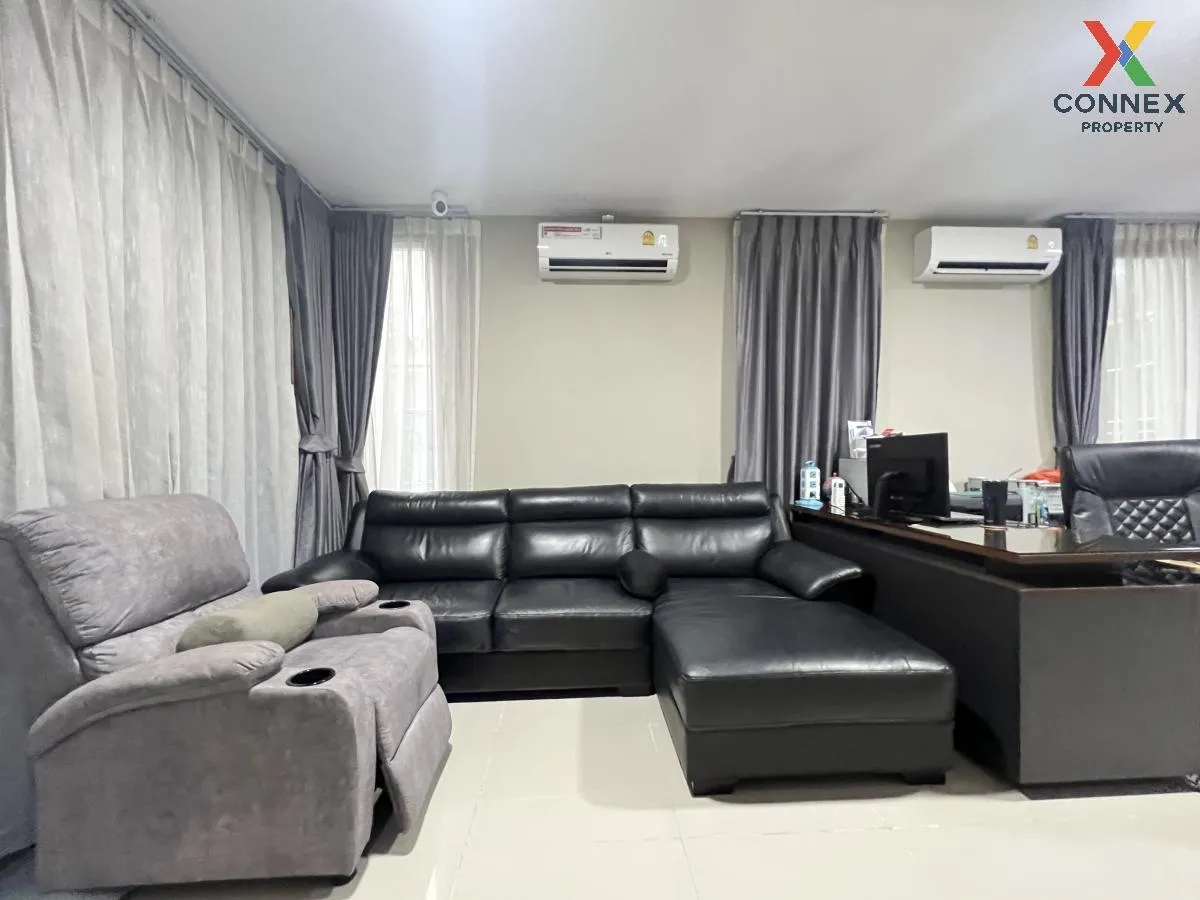 Townhome, corner unit, SMART HOME, solar cells, Patio Phahonyothi