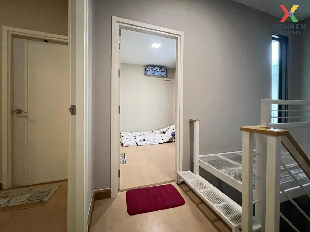 Townhome, corner unit, SMART HOME, solar cells, Patio Phahonyothi