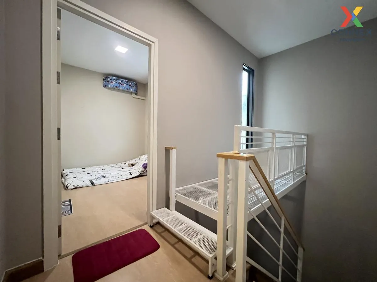 Townhome, corner unit, SMART HOME, solar cells, Patio Phahonyothi