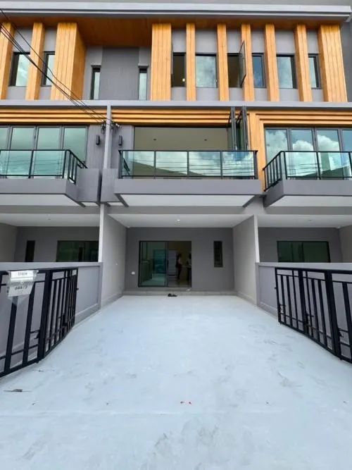 For Rent Townhouse/Townhome  , Eigen Rama 9 , newly renovated , Prawet , Prawet , Bangkok , CX-136389