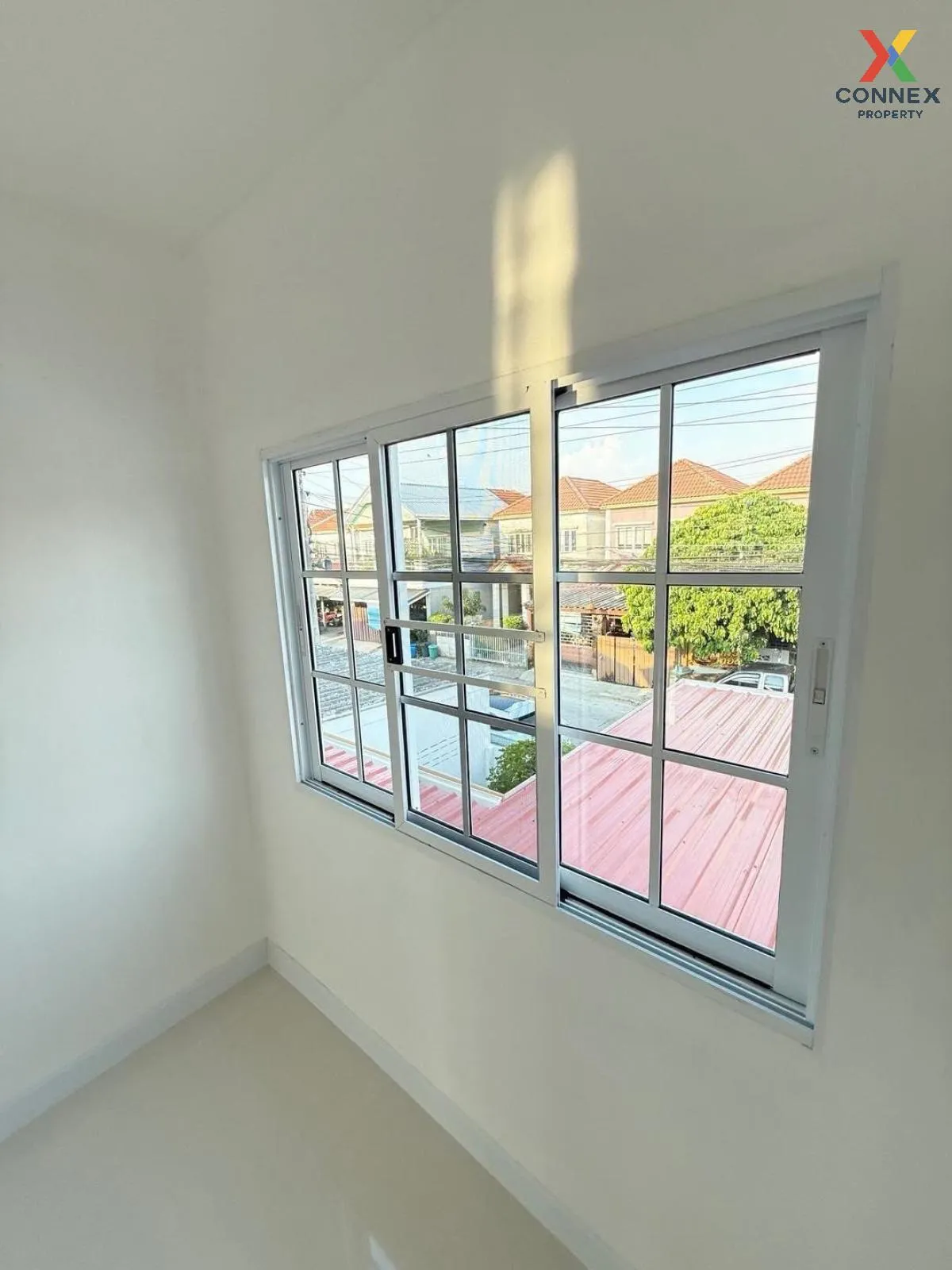 ขายทาวน์เฮ้าส์/ทาวน์โฮม  อมรทรัพย์ เลียบวารี รีโนเวทใหม่ โคกแฝด เ