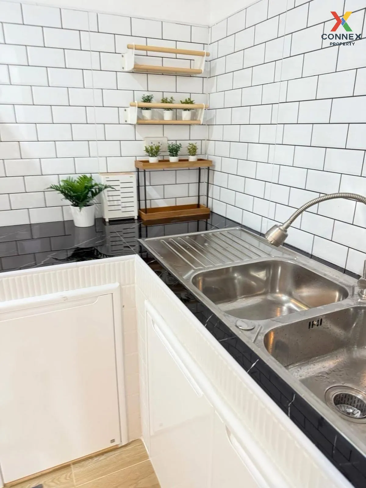 ขายทาวน์เฮ้าส์/ทาวน์โฮม  อมรทรัพย์ เลียบวารี รีโนเวทใหม่ โคกแฝด เ