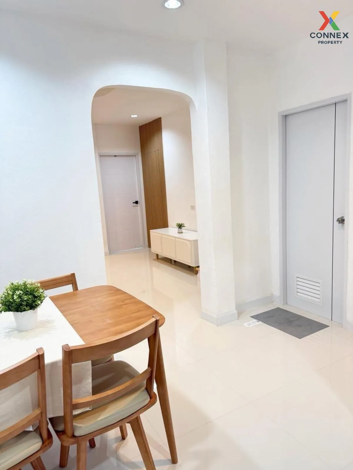 ขายทาวน์เฮ้าส์/ทาวน์โฮม  อมรทรัพย์ เลียบวารี รีโนเวทใหม่ โคกแฝด เ