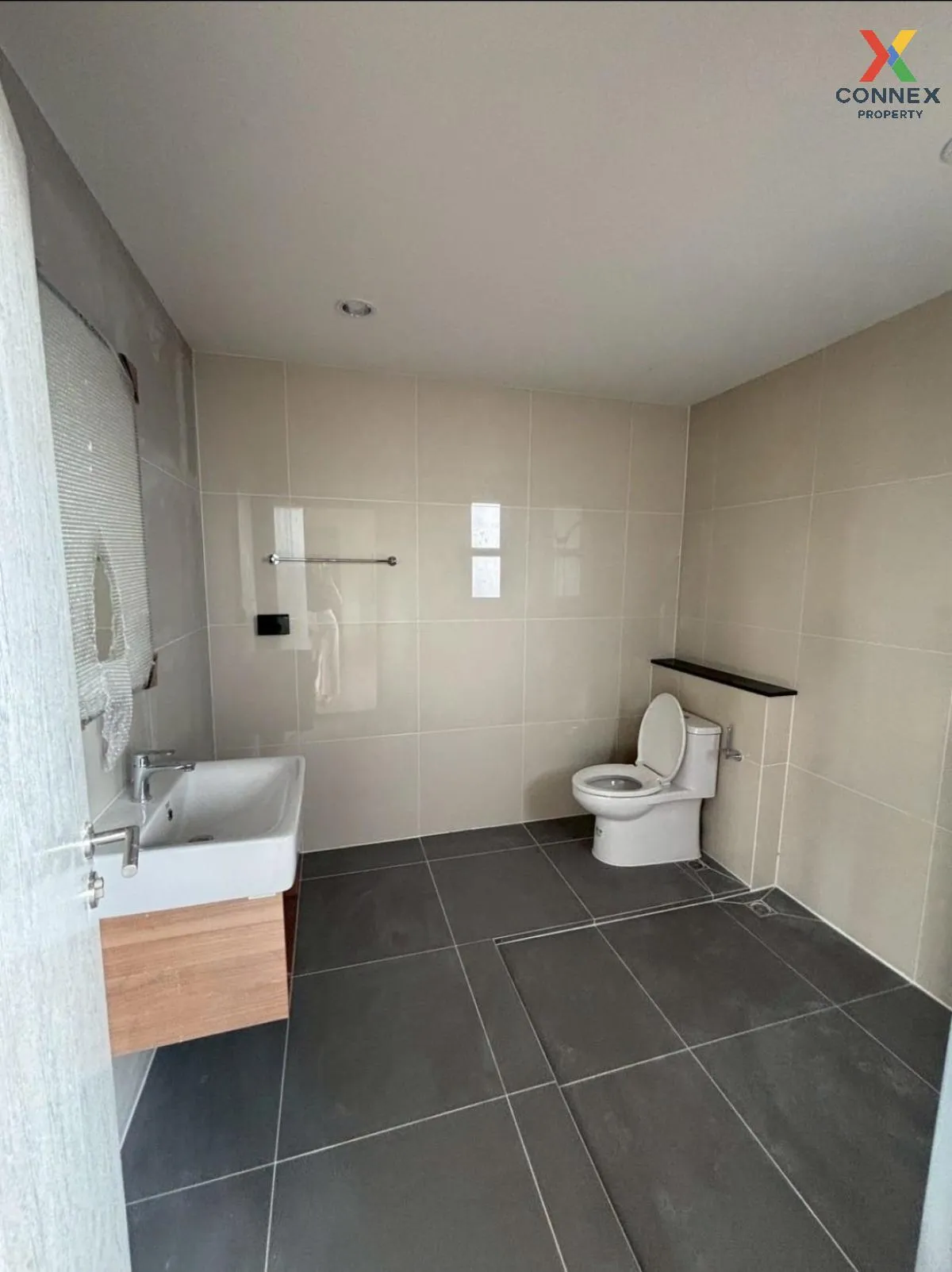 เช่าบริทตัน ลาดพร้าว 41 วิวสวย ชั้นสูง หน้ากว้าง  แขวงจันทรเกษม เ