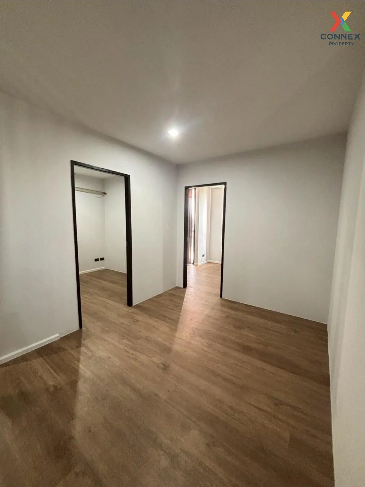 เช่าบริทตัน ลาดพร้าว 41 ชั้นสูง หน้ากว้าง รีโนเวทใหม่  แขวงจันทรเ