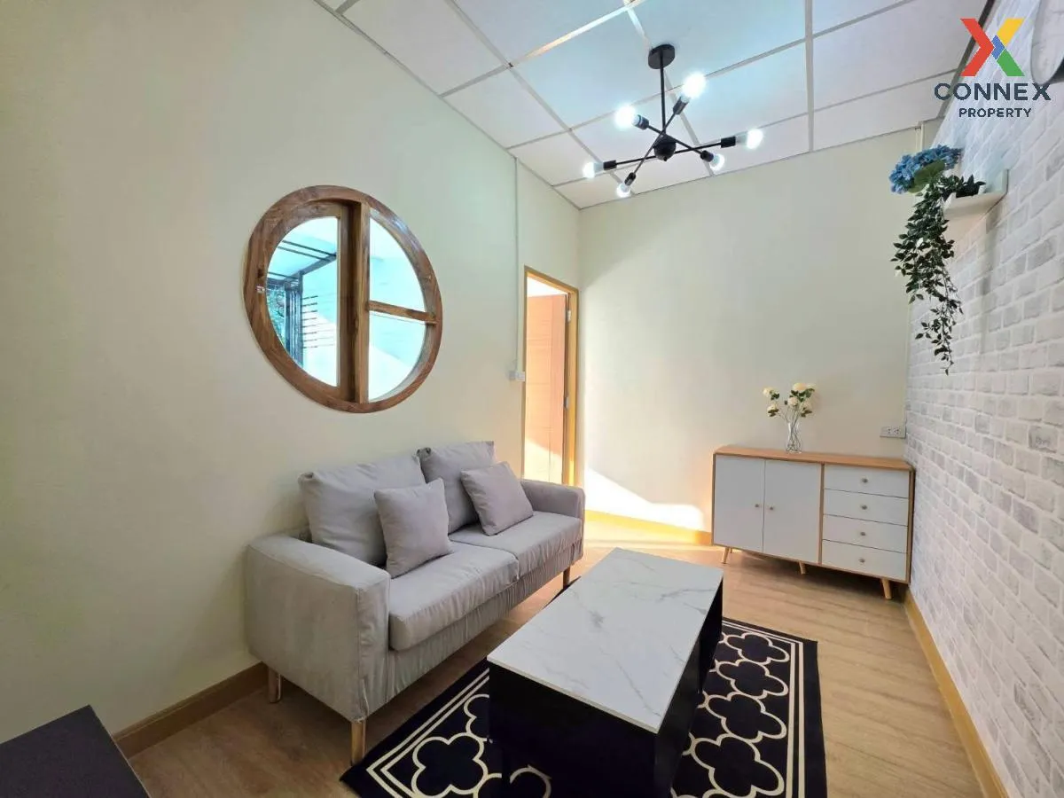 For Sale Townhouse/Townhome  , Phatthanasuk 2 , newly renovated ,