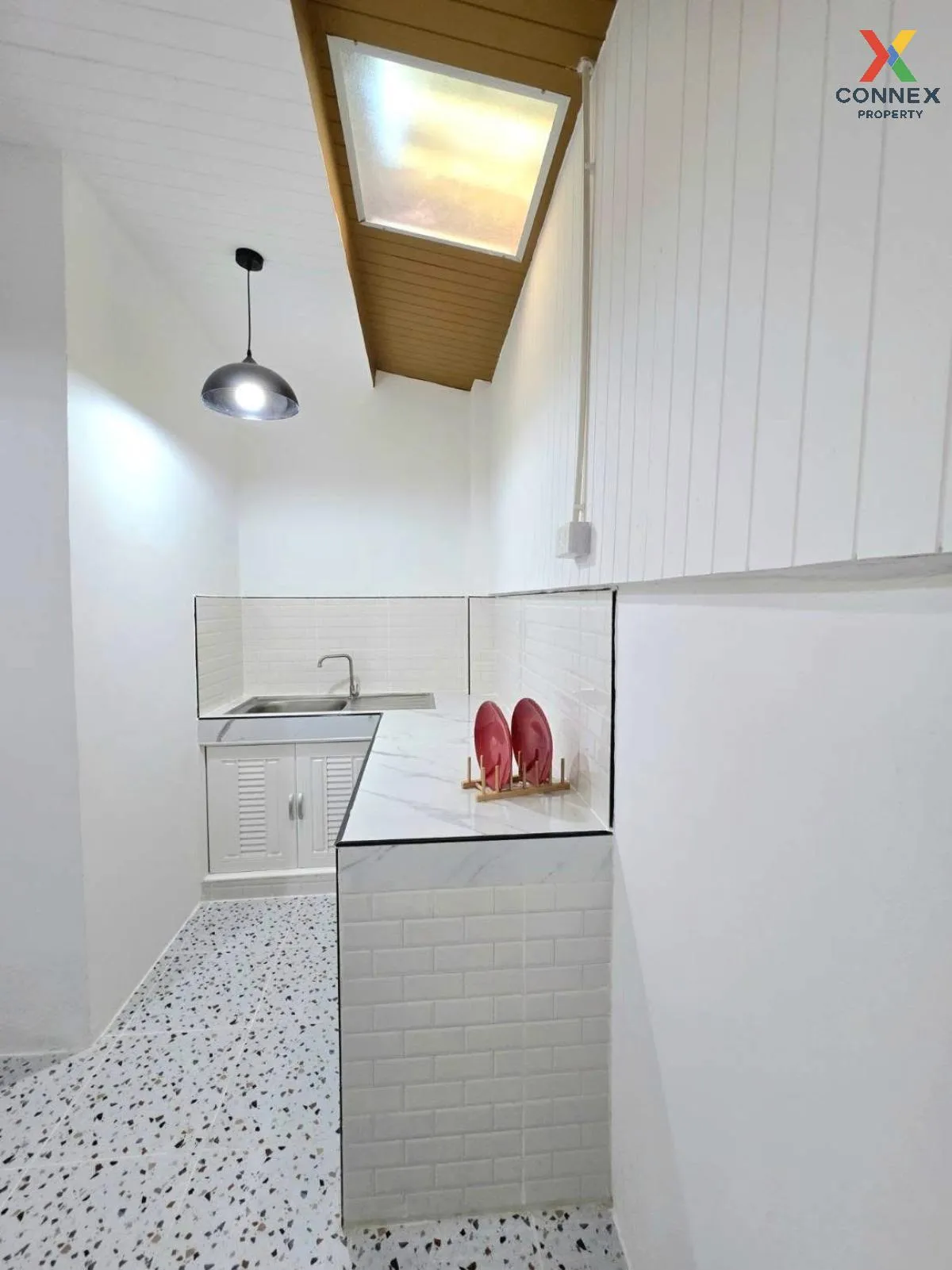 For Sale Townhouse/Townhome  , Phatthanasuk 2 , newly renovated ,