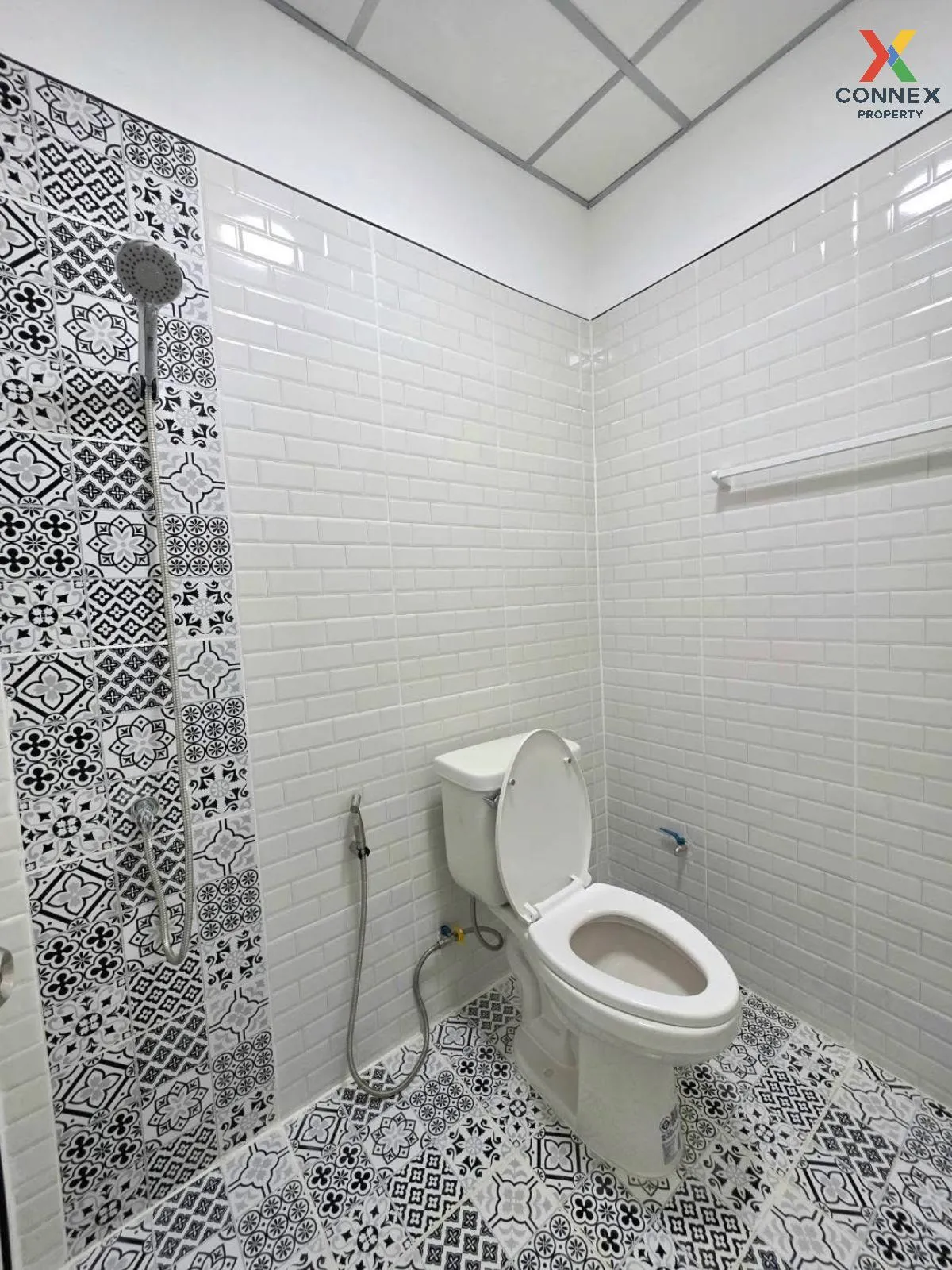 For Sale Townhouse/Townhome  , Phatthanasuk 2 , newly renovated ,