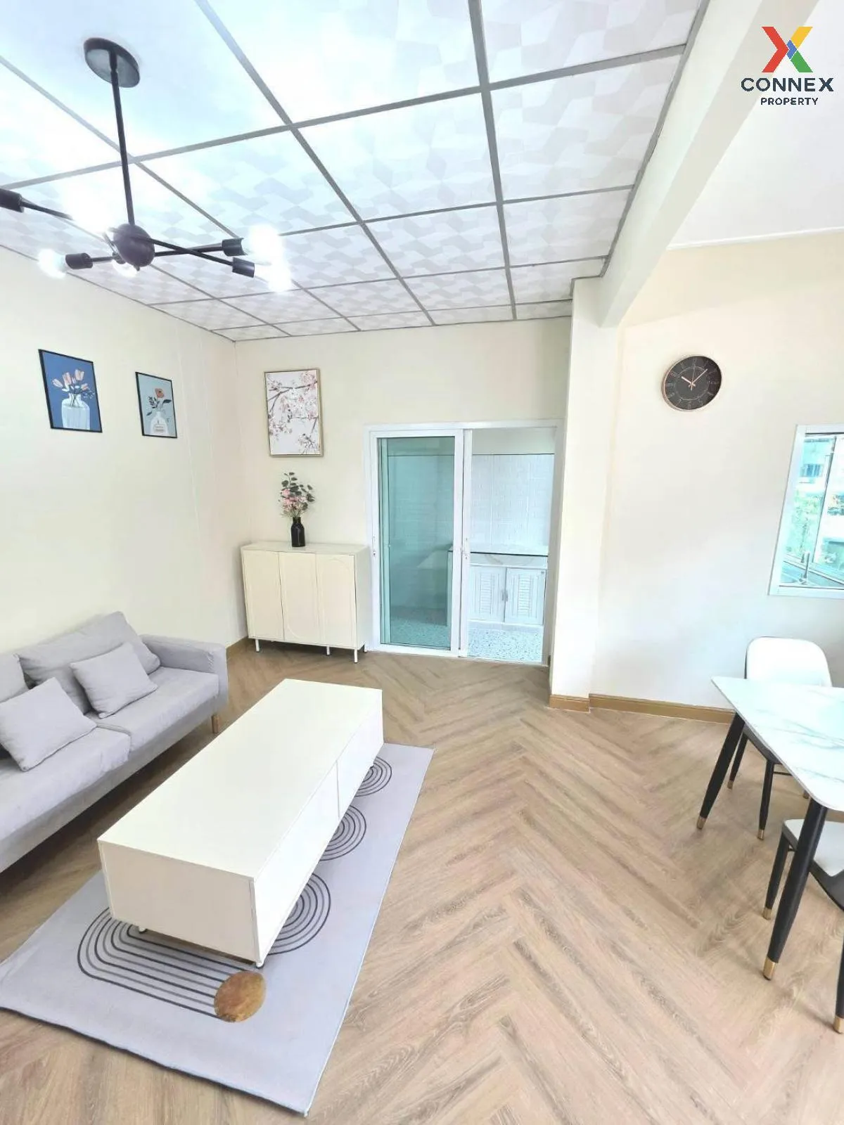 ขายทาวน์เฮ้าส์/ทาวน์โฮม  อรัญญาวิลล์ ห้องมุม รีโนเวทใหม่ แพรกษา เ