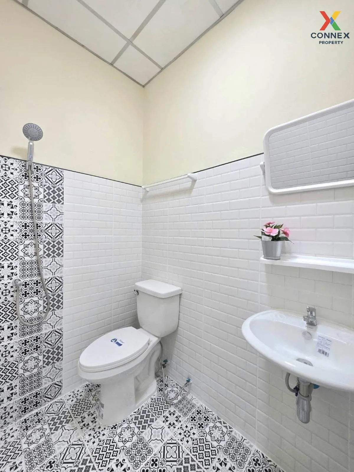 ขายทาวน์เฮ้าส์/ทาวน์โฮม  อรัญญาวิลล์ ห้องมุม รีโนเวทใหม่ แพรกษา เ