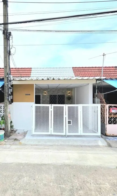 ขายทาวน์เฮ้าส์/ทาวน์โฮม  บ้านเพชรงาม แพรกษา รีโนเวทใหม่ แพรกษา เมืองสมุทรปราการ สมุทรปราการ CX-136502