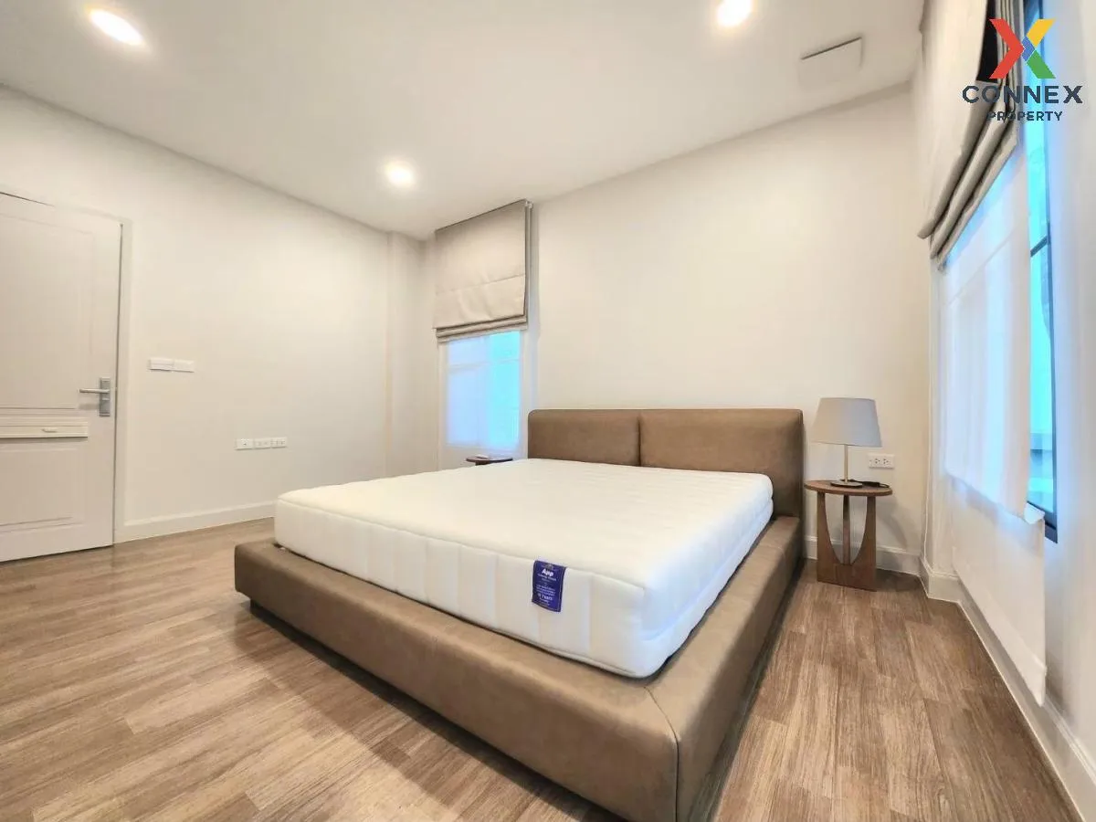 เช่าบ้าน  นันทวัน พระราม9-กรุงเทพกรีฑาตัดใหม่ ห้องมุม สะพานสูง เข