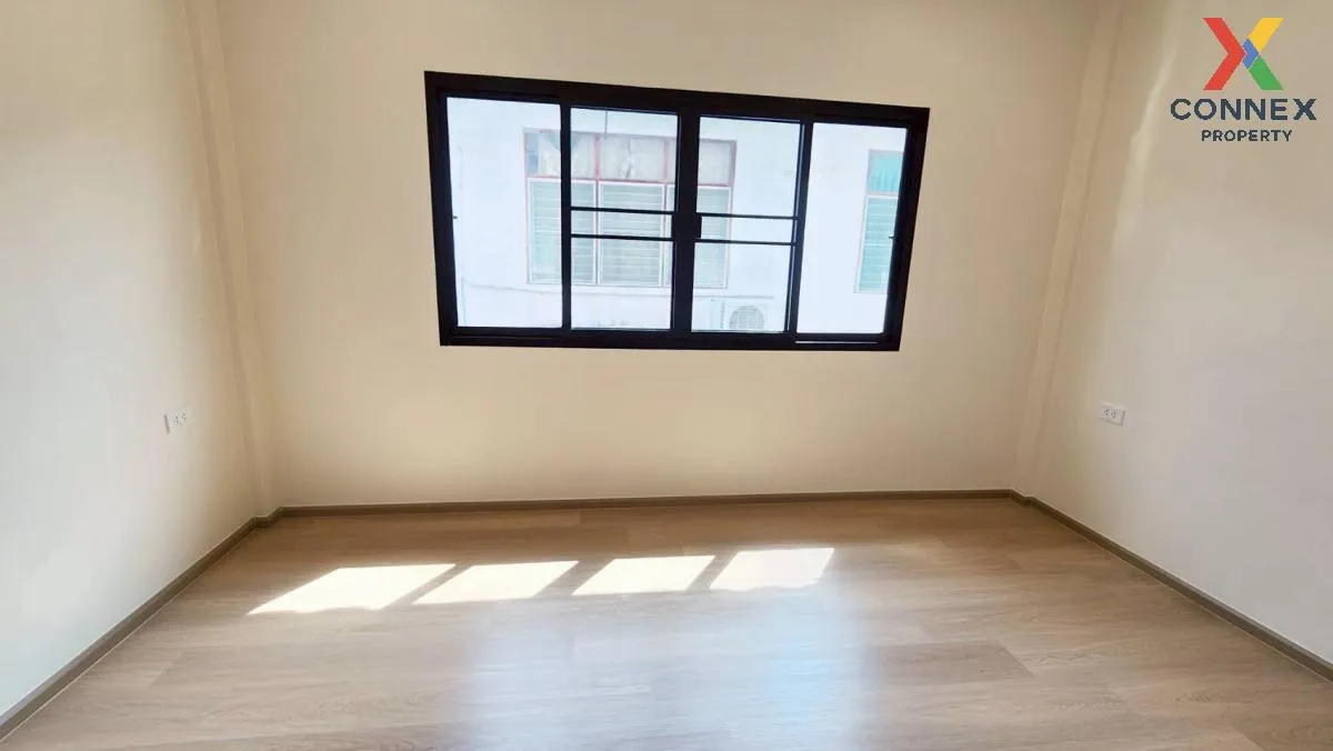 ขายบ้าน  บ้าน อยู่เจริญ ลาดพร้าว 101 รีโนเวทใหม่ MRT-ลาดพร้าว 101