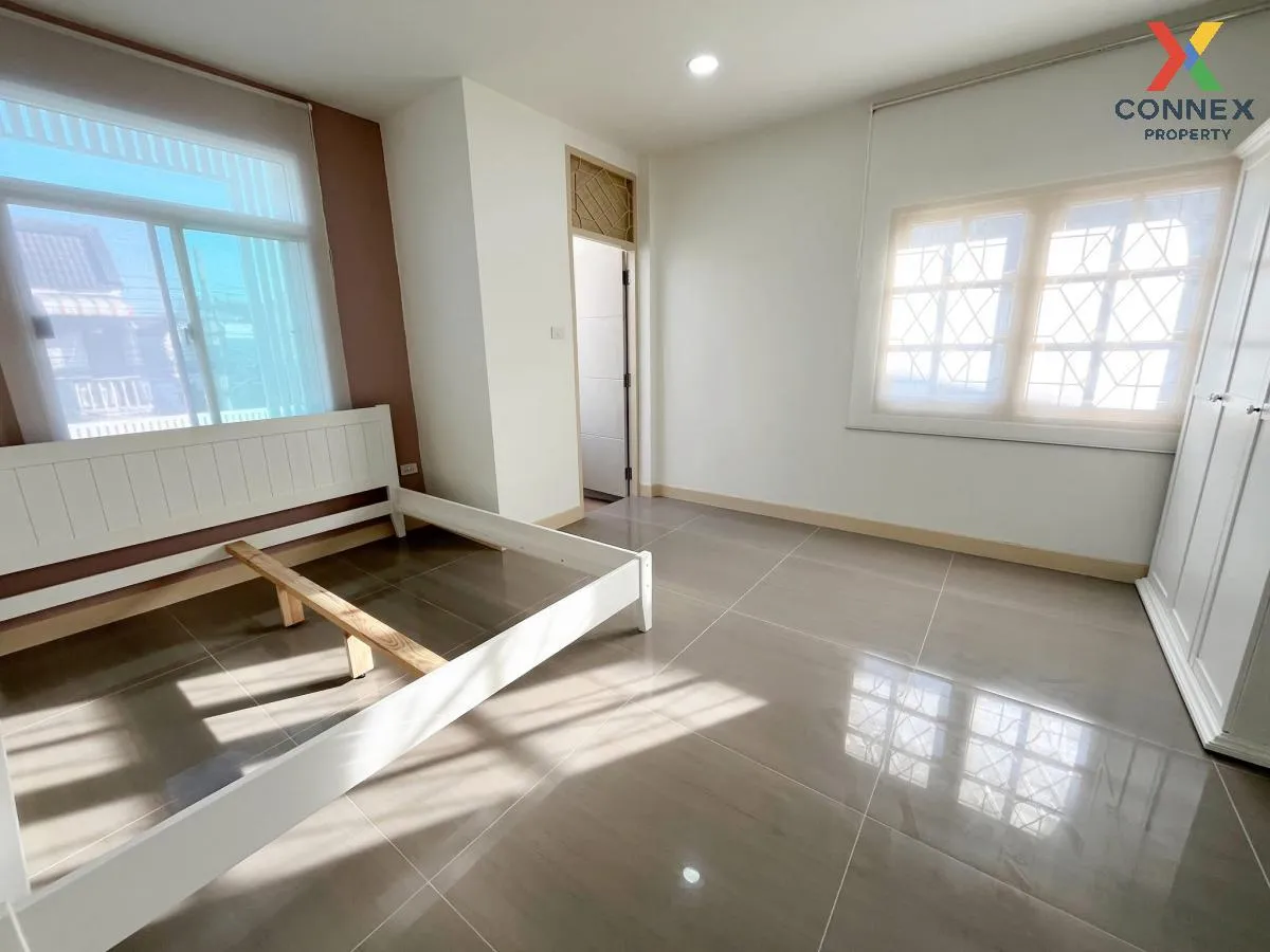 For Sale Townhouse , Baan U Charoen , Hua Mak , Bang Kapi , Bangk