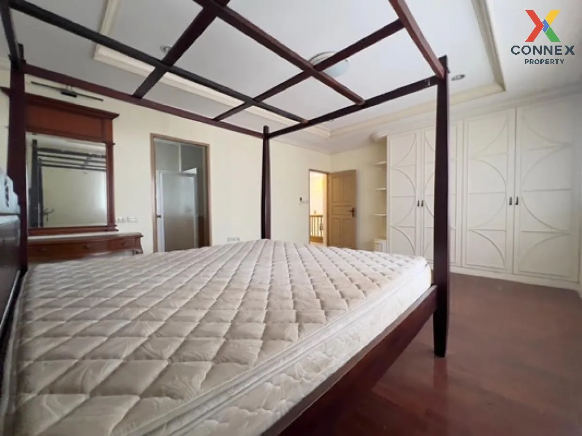 ขายบ้าน  ลดาวัลย์ ศรีนครินทร์ ชั้นสูง ห้องมุม หน้ากว้าง บางแก้ว บ